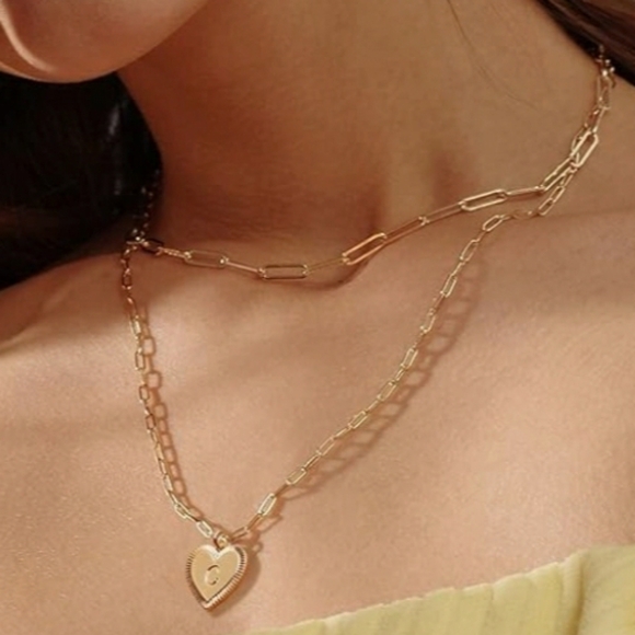 ❤HOST PICK❤Mevecco Jewerly Necklace Intial "B" - Picture 3 of 9